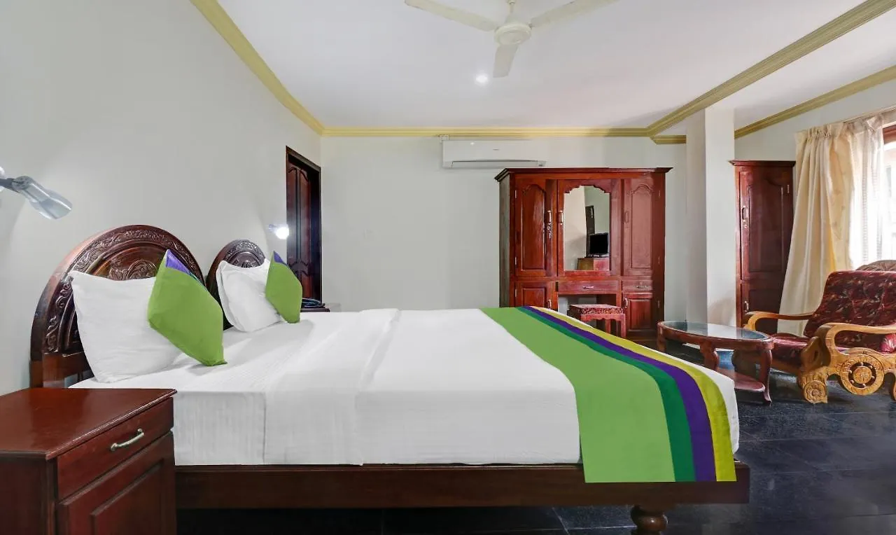 Itsy Hotels The Waters Edge Beach Resort Kovalam 3*,